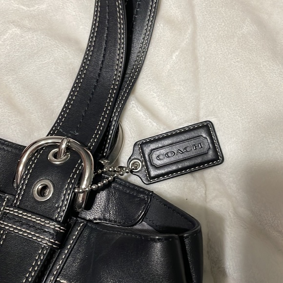 Medium sized Coach purse. - Picture 3 of 6